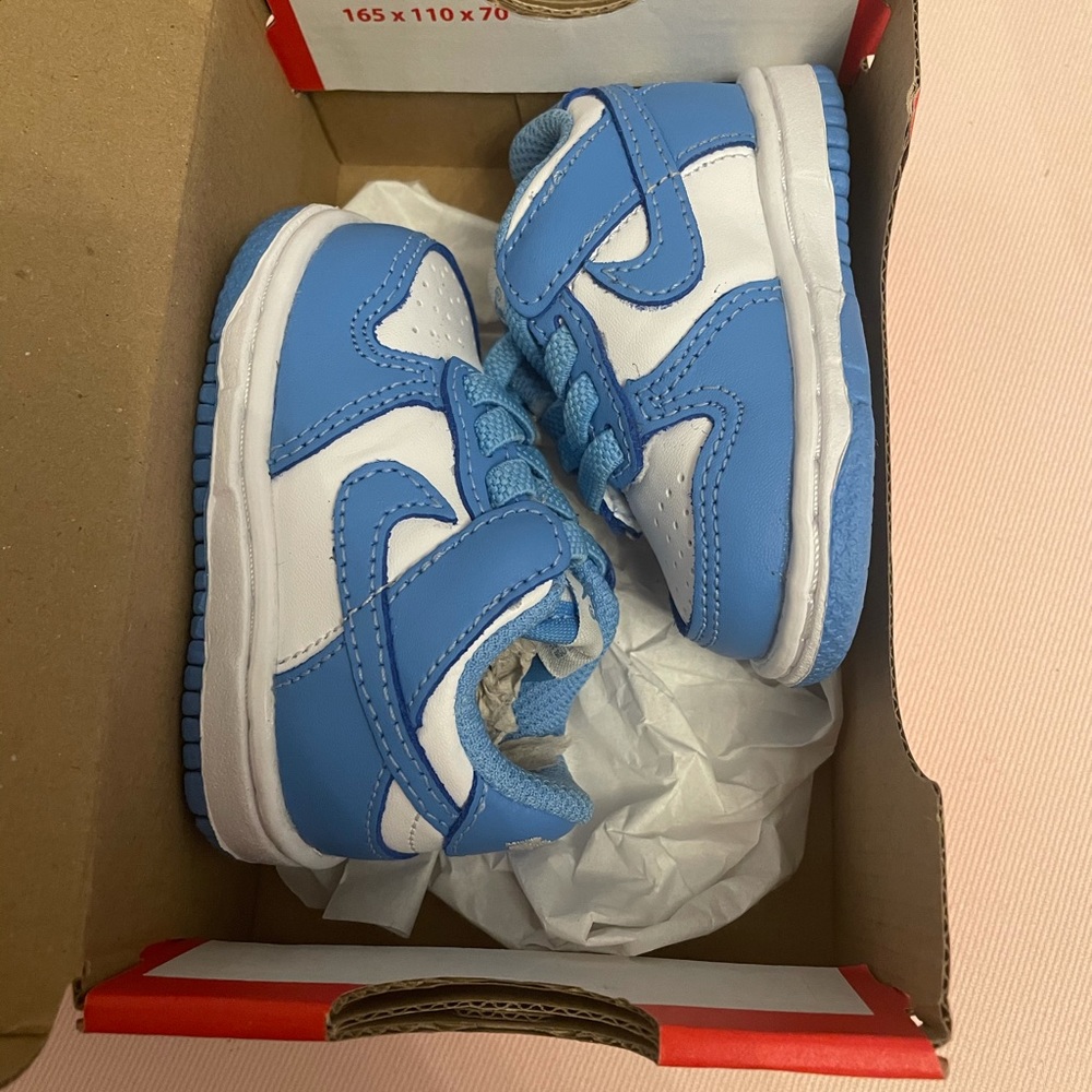 Nike dunk unc toddler 2c